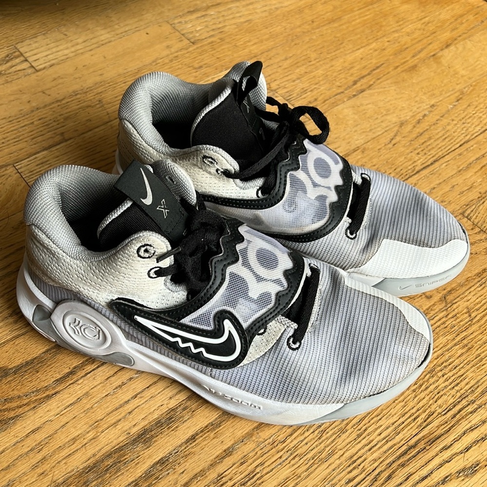 Nike KD Basketball Sneakers Men’s 9.5